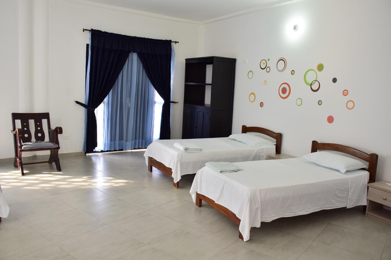 Hotel Plaza Real Montelíbano Extérieur photo