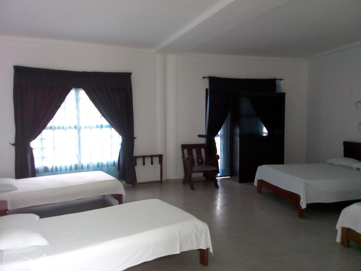 Hotel Plaza Real Montelíbano Extérieur photo
